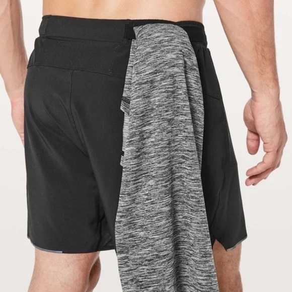 Lululemon Mens Surge Lined Short 6" in Black Size Small - Picture 1 of 6